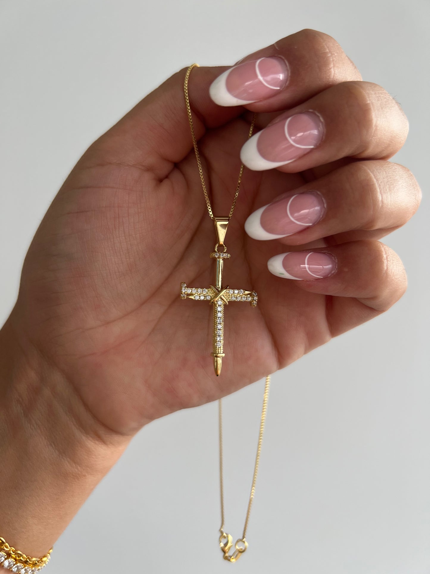 Combo Mujer Cadena Veneciana + Cruz Clavos
