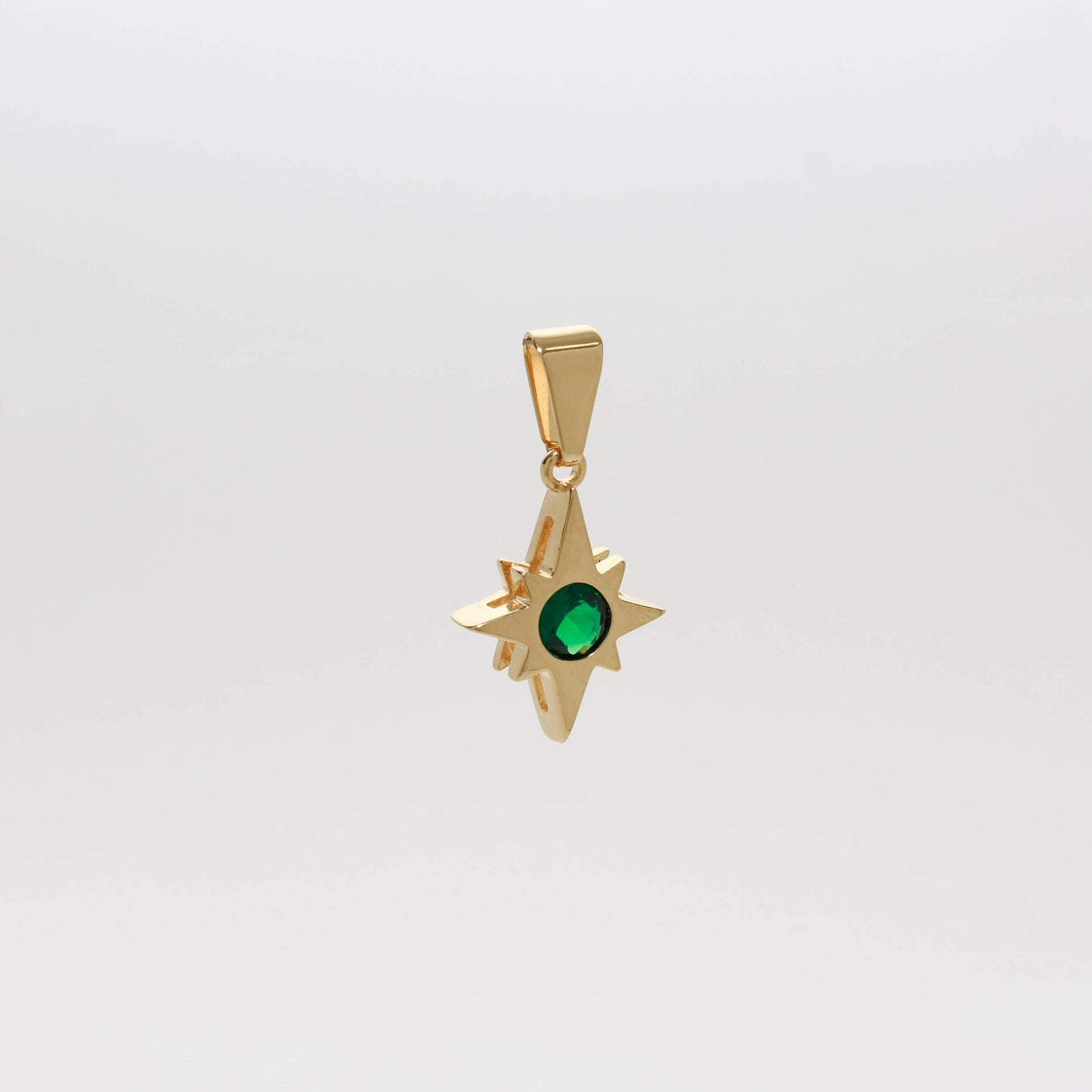 Dije Estrella con Circón Verde