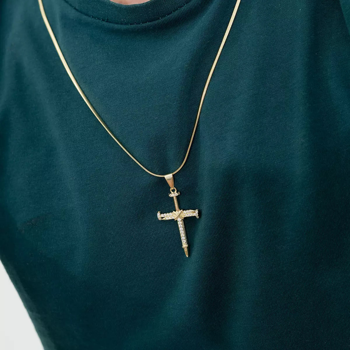 Dije Cruz Clavos Circonias Cristal